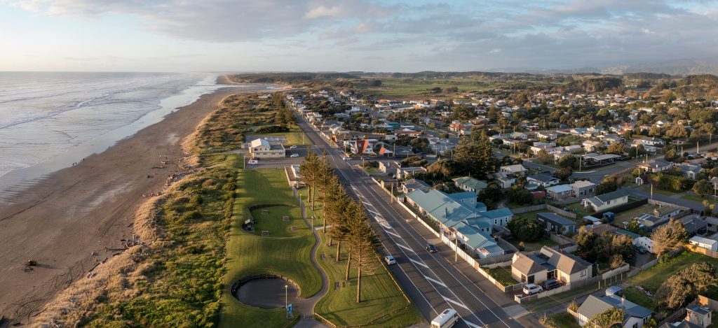 Ōtaki Beach