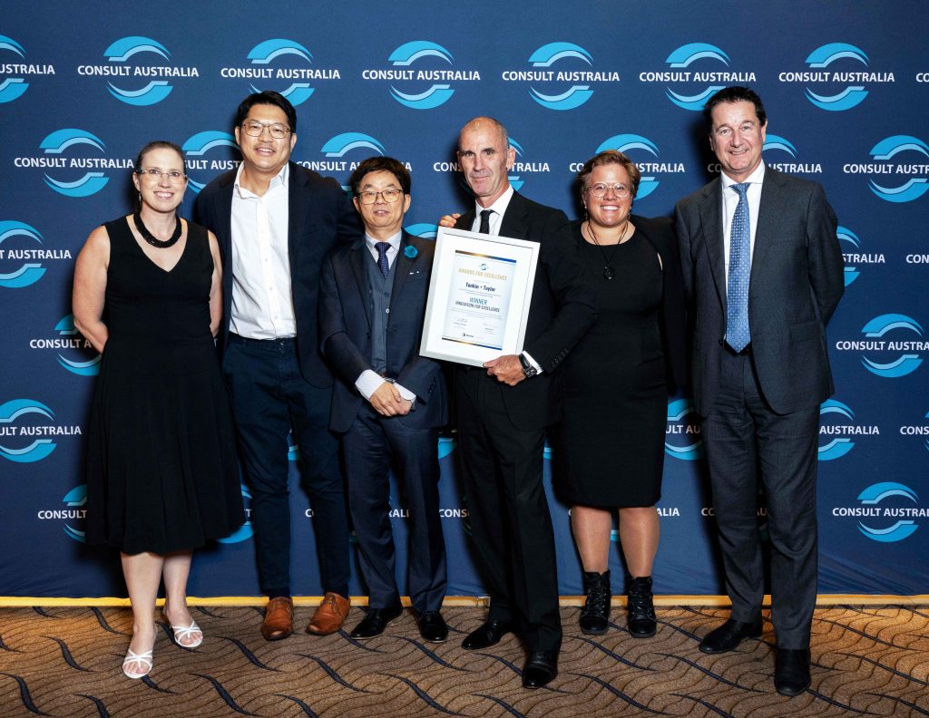Tonkin + Taylor have won the Innovation for Excellence Award at the Consult Australia Awards for Excellence for our work on the New Bridgewater Bridge