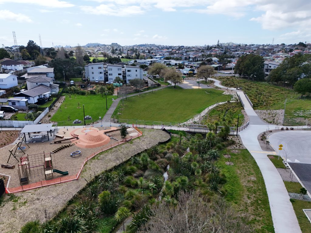 Te Ara Awataha Greenway – effective nature-based engineering